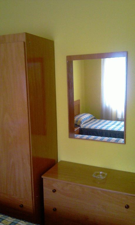 Pension La Casina Oviedo Room photo